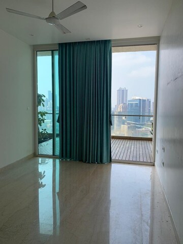 Room in 4 BHK Apartment at Avighna One Avighna Park, Lower Parel – for Rent