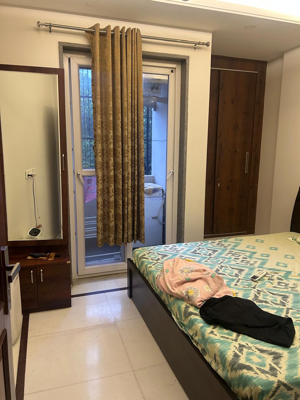 3 BHK + Pooja Room Builder Floor For Rent in Chittaranjan Park 