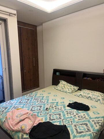 Bedroom in 3 BHK Builder Floor at Chittaranjan Park – for Rent