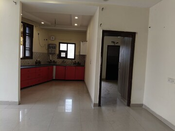 Building Lobby in 3 BHK Builder Floor at Guru Nanak Enclave, Dhakoli – for Sale