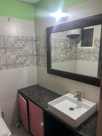 Bedroom in 1 BHK Apartment at Paramount Golfforeste, Zeta I Greater Noida – for Rent