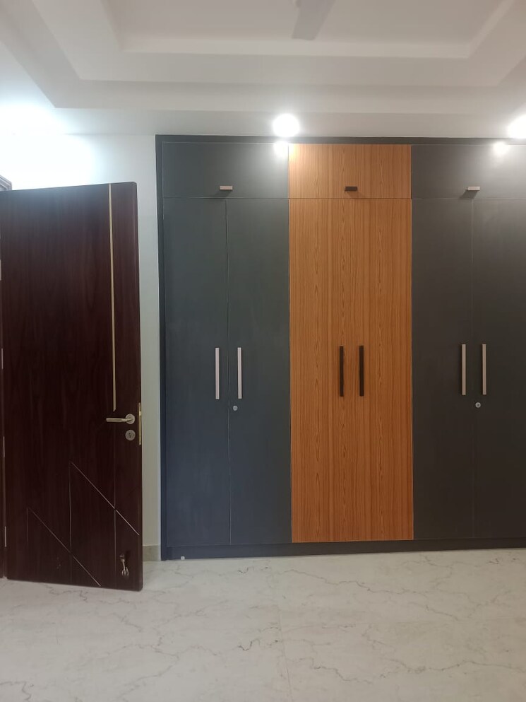 Room, puri-aman-vilas 3.5 Bedroom 2250 Sq.Ft. Builder Floor In Sector 89 Faridabad 8921679