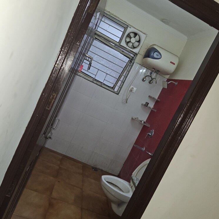 Bathroom, vip road 3 Bedroom 1795 Sq.Ft. Apartment In Vip Road Zirakpur 8921696