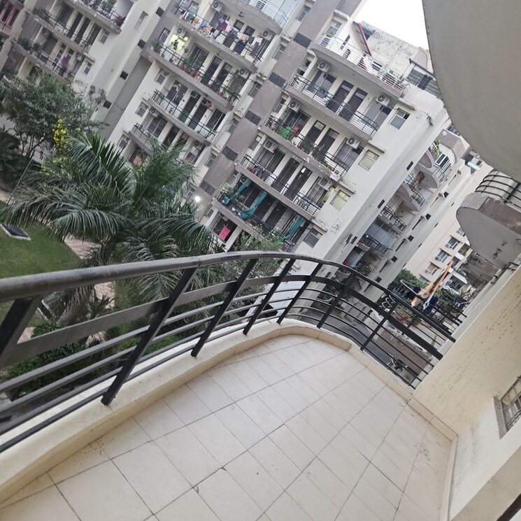 Balcony, vip road 3 Bedroom 1795 Sq.Ft. Apartment In Vip Road Zirakpur 8921696
