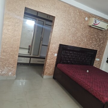 Room in 3 BHK Apartment at Vip Road – for Sale