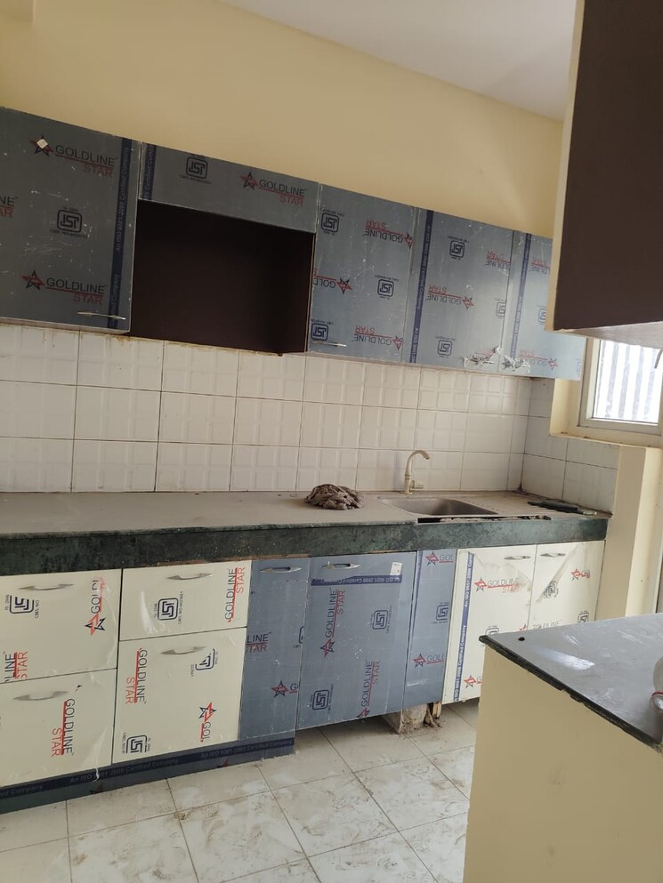 Kitchen, bptp-park-elite-floors 3 Bedroom 806 Sq.Ft. Apartment In Sector 85 Faridabad 8921702