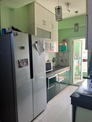 Master Bedroom in 2.5 BHK Apartment at Ajnara Daffodil, Sector 137 – for Rent