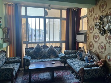 Bedroom in 2.5 BHK Apartment at Ajnara Daffodil, Sector 137 – for Rent