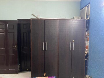 Furnished Amenities in 3 BHK Apartment at Krishna Apra Residency, Sector 61 – for Rent