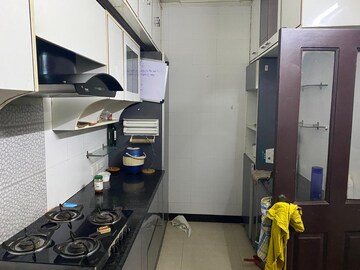 Master Bedroom in 3 BHK Apartment at Krishna Apra Residency, Sector 61 – for Rent