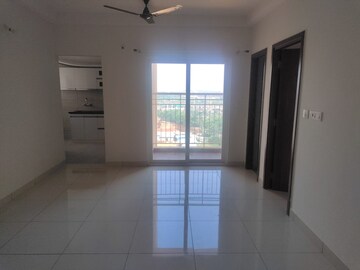 Room in 2 BHK Apartment at Prestige Finsbury Park Hyde, Bagaluru – for Rent