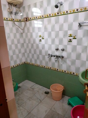 Bathroom in 4 BHK Independent House at Gomti Nagar – for Sale