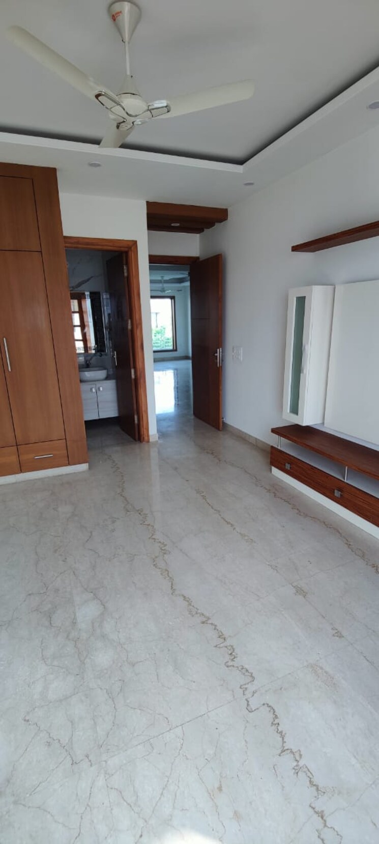Room, sector 47 3 Bedroom 2400 Sq.Ft. Builder Floor In Sector 47 Gurgaon 8921742