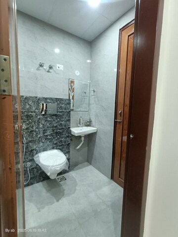 Bathroom in 2 BHK Builder Floor at Sector 23 – for Rent