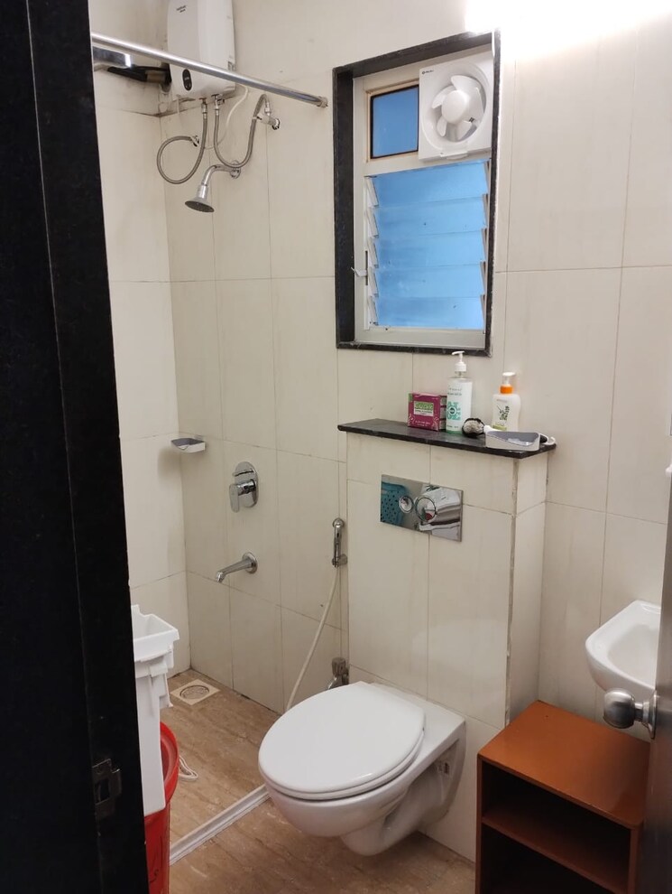 Bathroom, kolte-patil-r1-life-republic 2 Bedroom 800 Sq.Ft. Apartment In Hinjewadi Pune 8921763