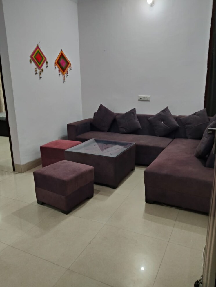 Living Room, sector 56 2.5 Bedroom 180 Sq.Yd. Builder Floor In Sector 56 Gurgaon 8921775