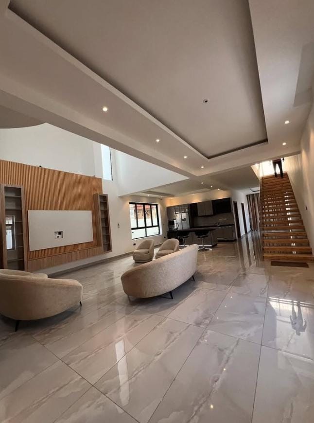 3 BHK + Pooja Room,Extra Room Builder Floor For Sale in Building Floor 