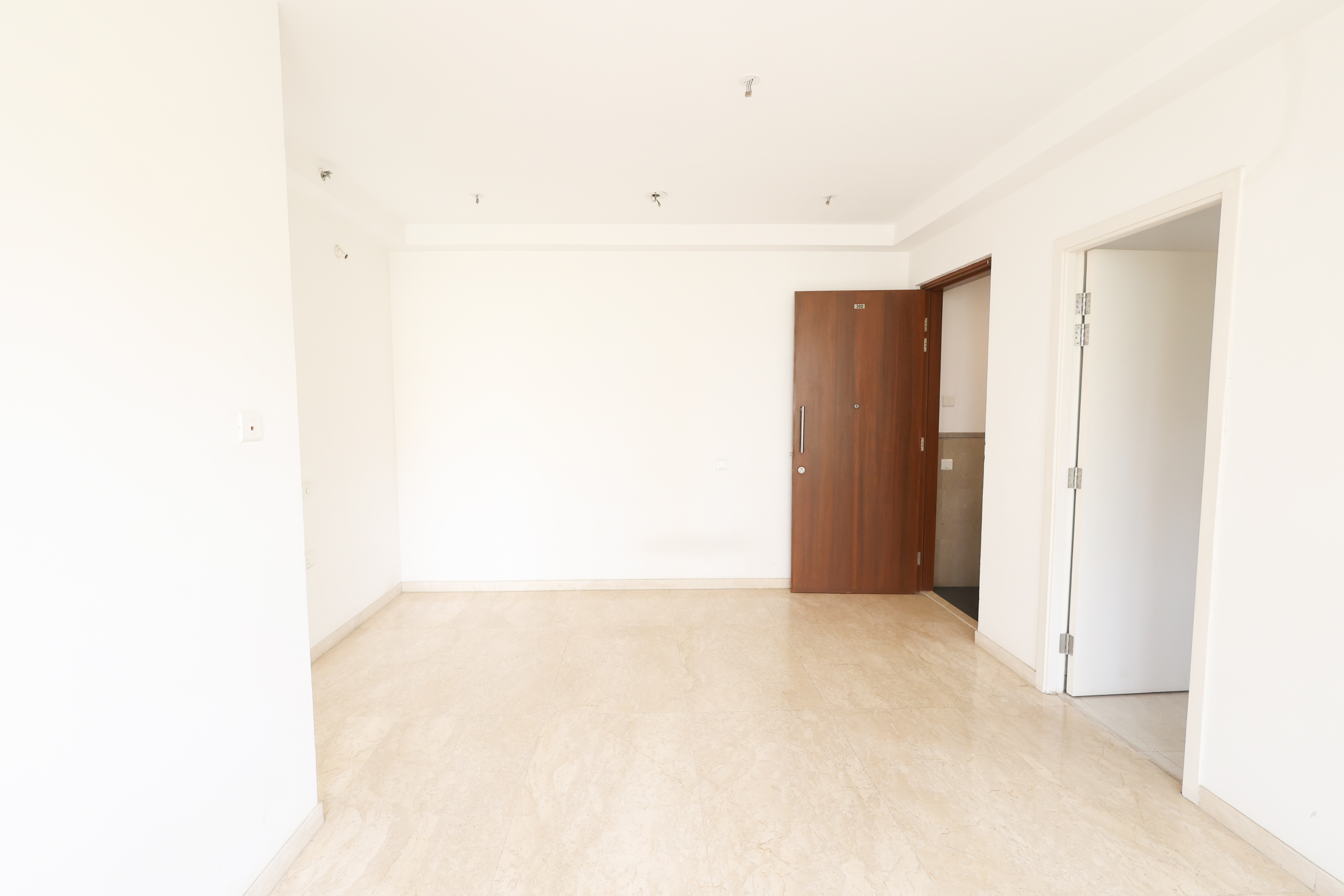 2 BHK Apartment For Sale in Hiranandani Delanna