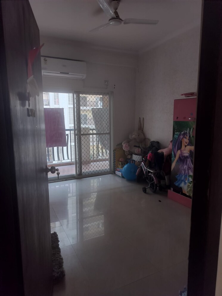 Living Room, sector 77 4 Bedroom 2365 Sq.Ft. Apartment In Sector 77 Noida 8921853