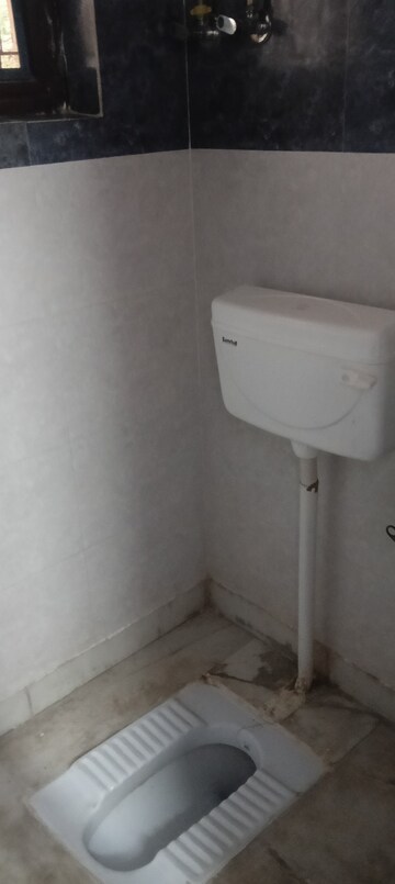 Bathroom in 2 BHK Apartment at Shatabdi Vihar, Sector 52 – for Rent