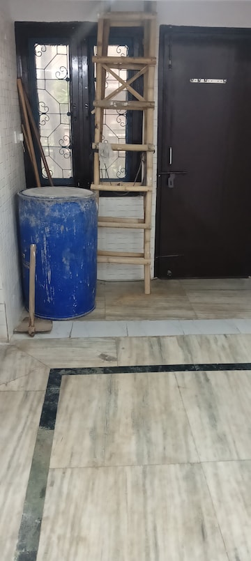Furnished Amenities in 2 BHK Apartment at Shatabdi Vihar, Sector 52 – for Rent