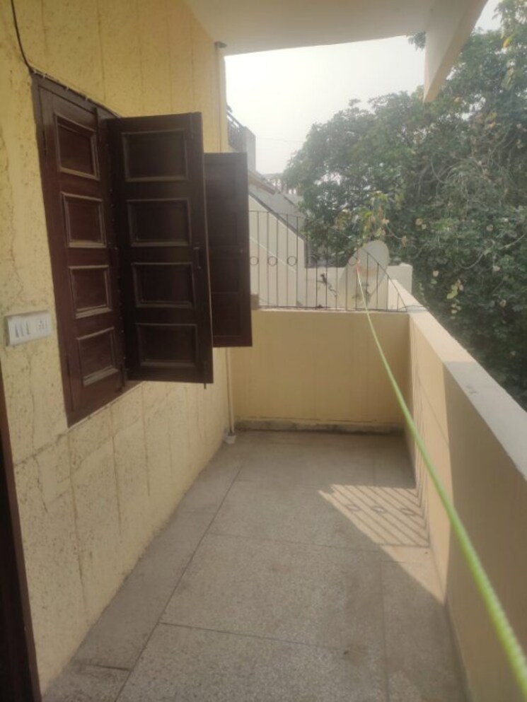 Balcony, palam-vihar-residents-association 5 Bedroom 66 Sq.Yd. Independent House In Palam Vihar Gurgaon 8921855