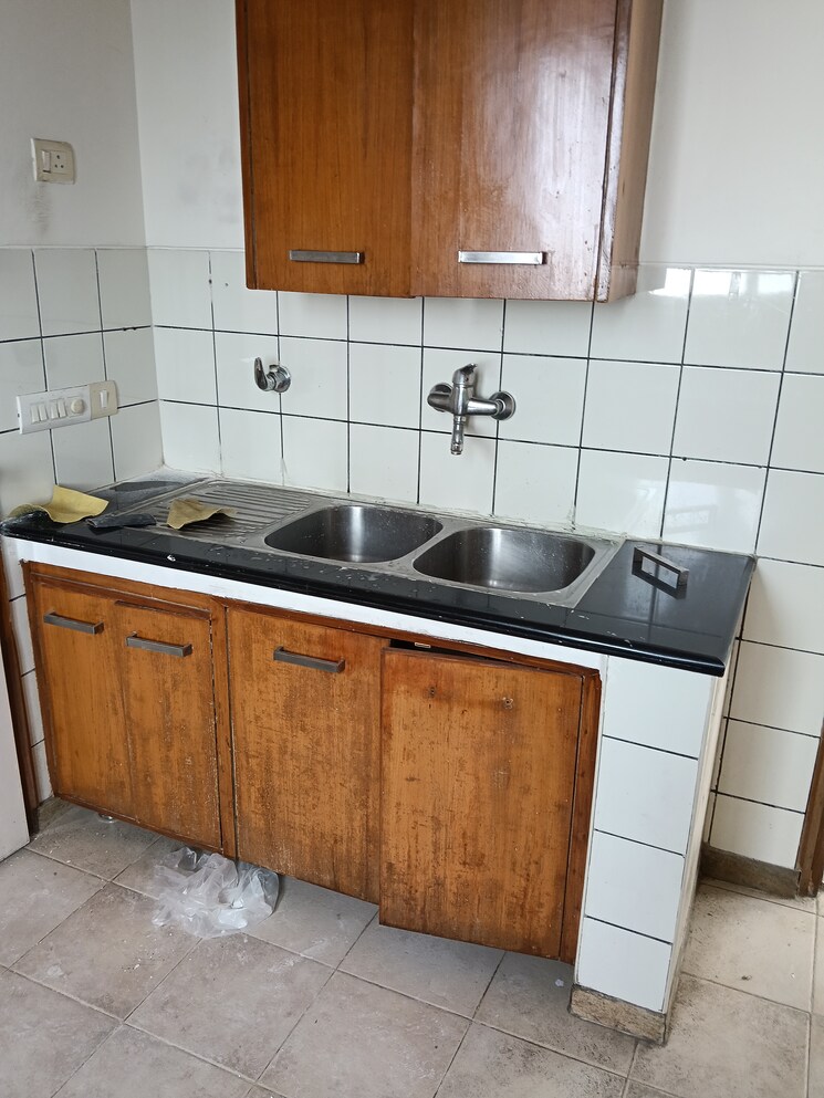 Kitchen, unitech-uniworld-gardens 3.5 Bedroom 2086 Sq.Ft. Apartment In Sector 47 Gurgaon 8921882