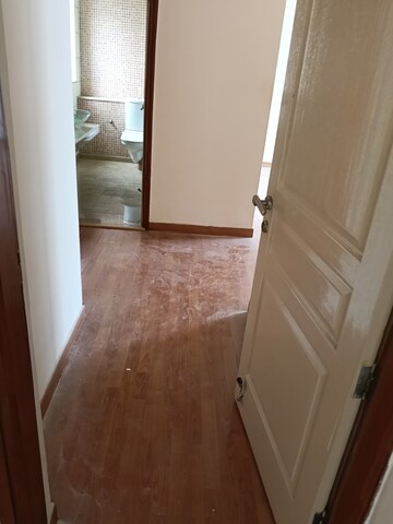 Building Lobby in 3.5 BHK Apartment at Unitech Uniworld Gardens, Sector 47 – for Rent