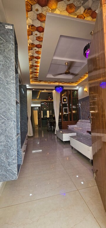 Master Bedroom in 3.5 BHK Villa at Kalwar Road – for Sale