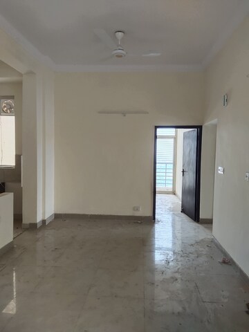 Building Lobby in 3.5 BHK Apartment at Assotech Windsor Court, Sector 78 – for Rent