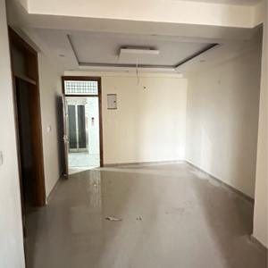 Room in 3 BHK Apartment at Bindal Enclave, Phi Iv Greater Noida – for Sale