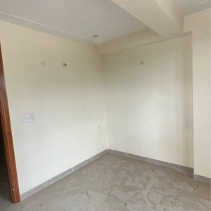 Room in 3 BHK Apartment at Bindal Enclave, Phi Iv Greater Noida – for Sale