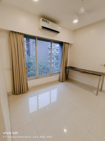 Room in 2 BHK Apartment at Meghana Apartment, Lower Parel – for Rent