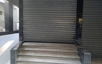 Shop For Rent in Mahim West