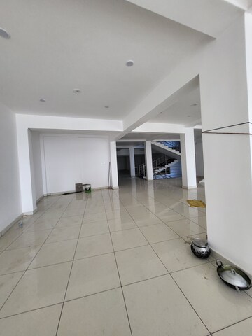  Shop For Rent in Ratu Road