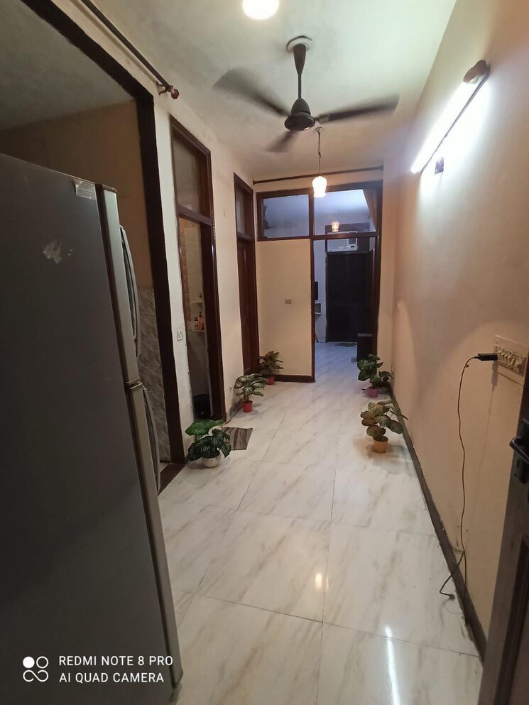 Room, kalkaji 2 Bedroom 100 Sq.Yd. Builder Floor In Kalkaji Delhi 8922053