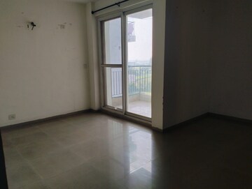 Room in 2 BHK Apartment at NK Savitry Enclave, Vip Road – for Rent