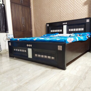 Bedroom in 3 BHK Builder Floor at R R AAR AAR Homes, Sector 42 – for Rent