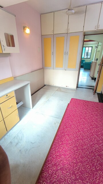 Room in  Pg at Dadar West – for Rent
