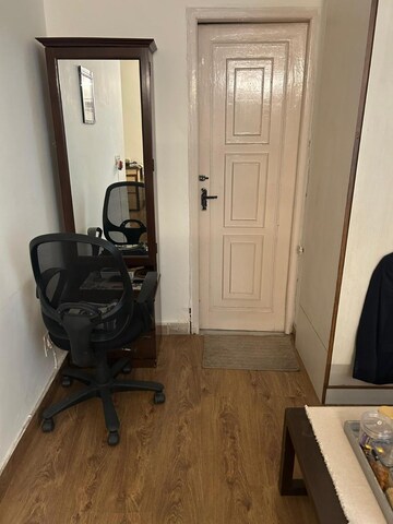 Master Bedroom in 1 BHK Builder Floor at Hemkunt Colony – for Rent