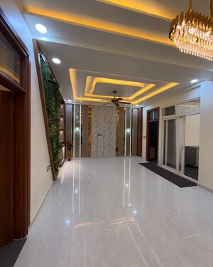 Building Lobby in 3.5 BHK Builder Floor at Sector 35 – for Sale