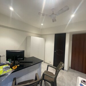 Team Area in 3 BHK Apartment at Bandra West – for Sale