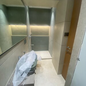 Team Area in 3 BHK Apartment at Bandra West – for Sale