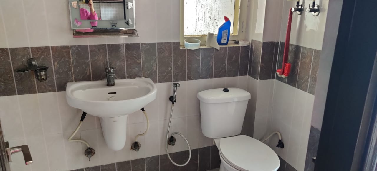 2.5 BHK + Study Room Apartment For Rent in Jm Orchid