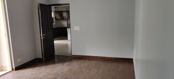 Room in 2.5 BHK Apartment at Jm Orchid, Sector 76 – for Rent