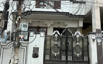 5 BHK Independent House For Sale in Sector 7