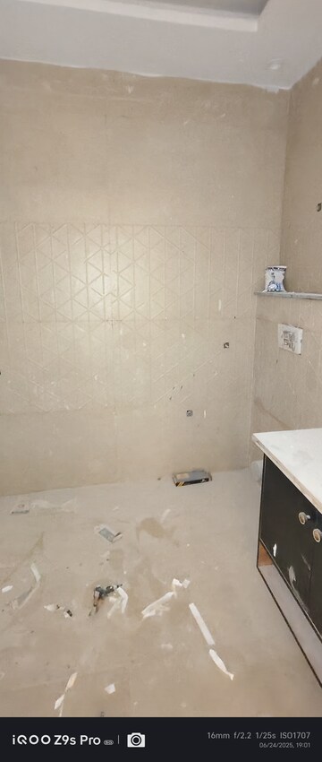 Bathroom in 3 BHK Builder Floor at YK Homes, Green Fields Colony – for Sale