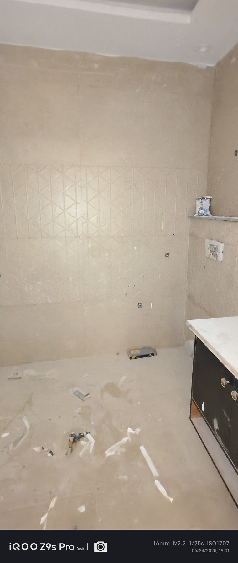 Bathroom, yk-homes 3 Bedroom 205 Sq.Yd. Builder Floor In Green Fields Colony Faridabad 8922119