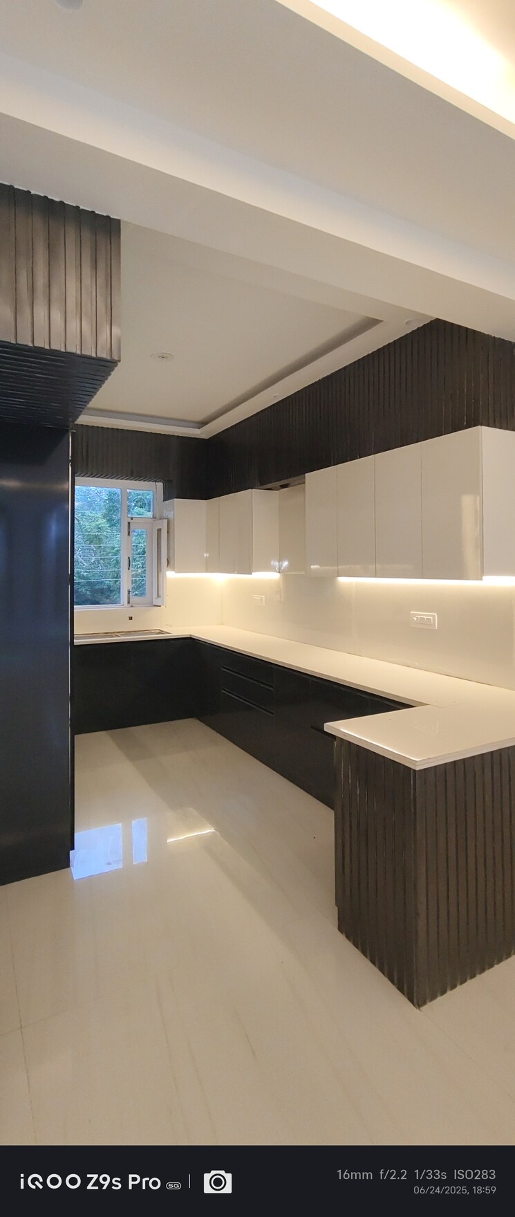 Kitchen, yk-homes 3 Bedroom 205 Sq.Yd. Builder Floor In Green Fields Colony Faridabad 8922119