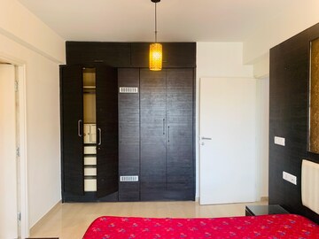 Bedroom in 2 BHK Apartment at Hiranandani Astra, Ghodbunder Road – for Rent